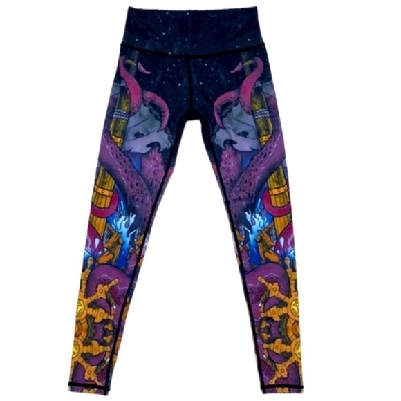 🐙🏴‍☠️NEW Rare! Octopus “wrap around” design leggings. XS but runs larger 👻🎃 - Picture 1 of 17